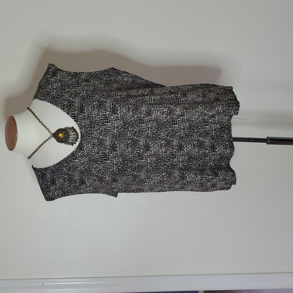 Kathie Lee Collection, reptile, Urban Jungle, v-neck, sleeveless, top, size XL